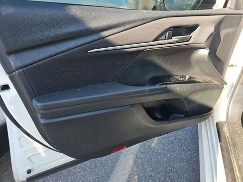 Used 2025 Toyota Camry LE image 8