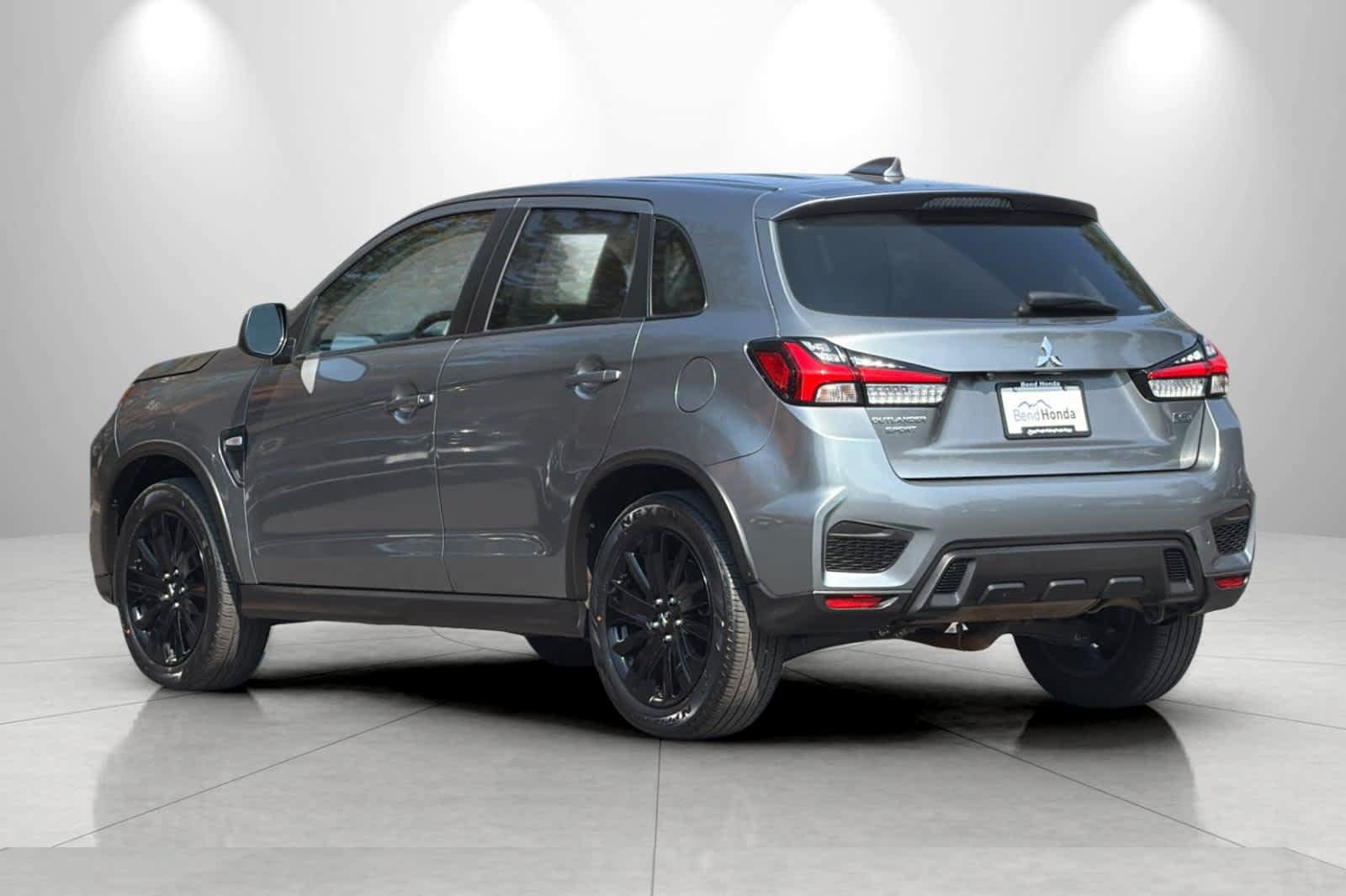 Used 2025 Mitsubishi Outlander Sport LE AWD/4WD image 6