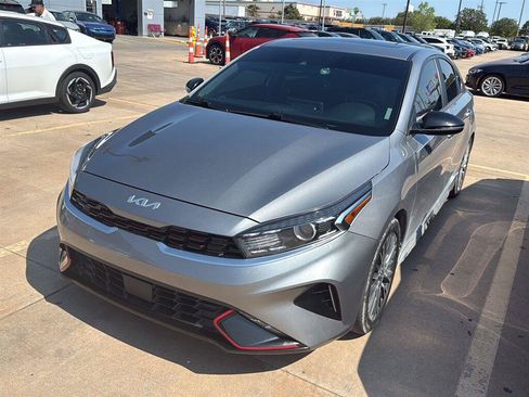 Used 2023 Kia Forte GT-Line w/ GT-Line Premium Package FWD image 2
