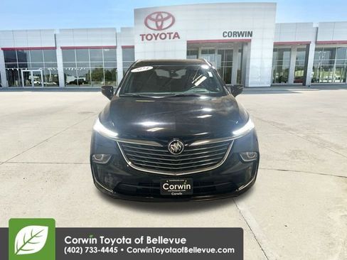 Used 2024 Buick Enclave Premium image 3