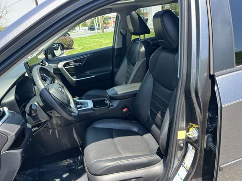 Used 2023 Toyota RAV4 Limited AWD/4WD image 13