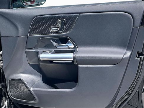 Certified 2025 Mercedes-Benz GLA 250 image 23
