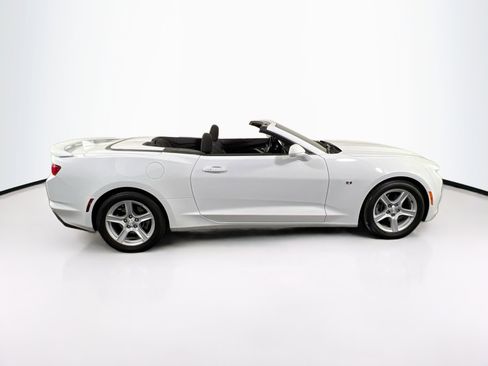 Used 2023 Chevrolet Camaro LT RWD image 4