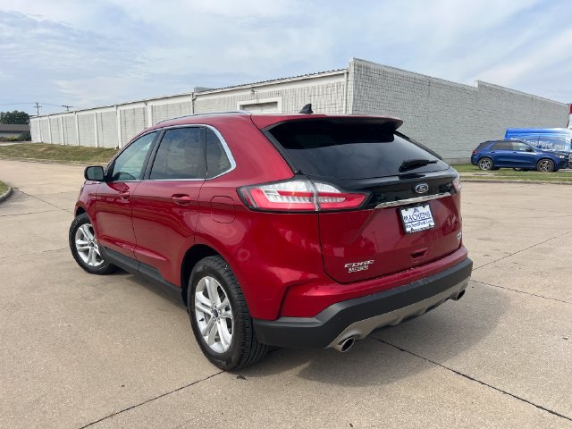 Used 2020 Ford Edge SEL w/ Convenience Package FWD image 3