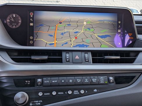 Used 2021 Lexus ES 300h w/ Premium Package FWD image 13