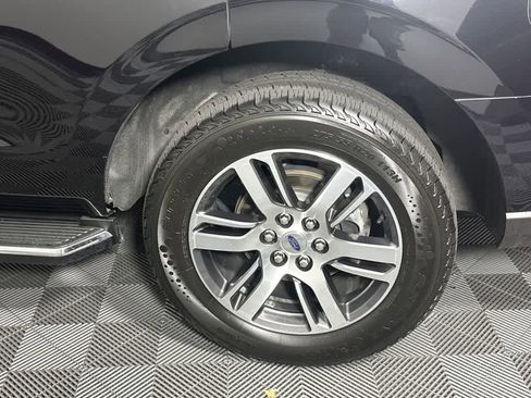 Certified 2023 Ford Expedition Limited image 31