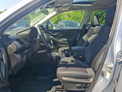 Used 2022 Subaru Forester Premium AWD/4WD image 13