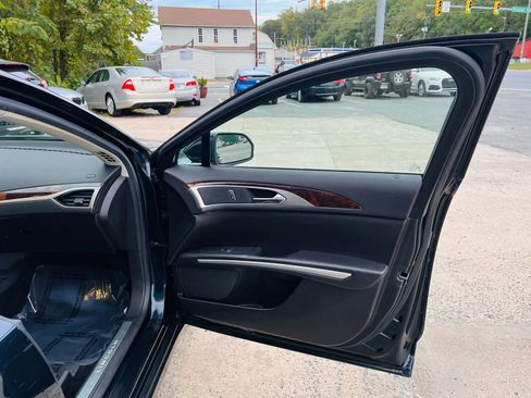 Used 2014 Lincoln MKZ Sedan 4D w/ Equipment Group 102A Reserve image 14