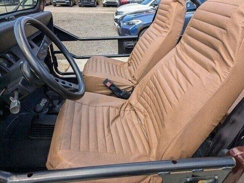 Used 1989 Jeep Wrangler 4WD image 9