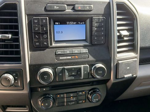 Used 2018 Ford F150 XLT image 31