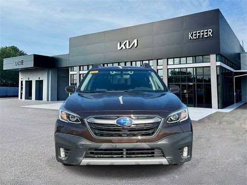 Used 2020 Subaru Outback Limited image 3