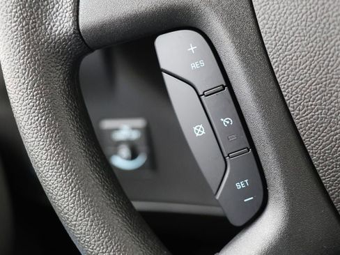 Used 2025 Chevrolet Express 3500 LT w/ LT Preferred Equipment Group image 17