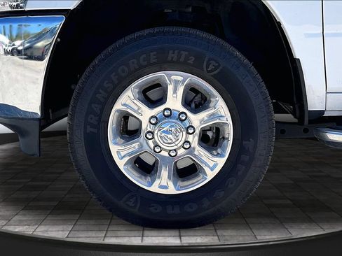 Certified 2026 RAM 2500 Big Horn AWD/4WD image 31