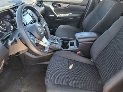 Used 2021 Nissan Rogue Sport S image 11