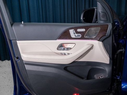 New 2026 Mercedes-Benz GLS 450 4MATIC image 13