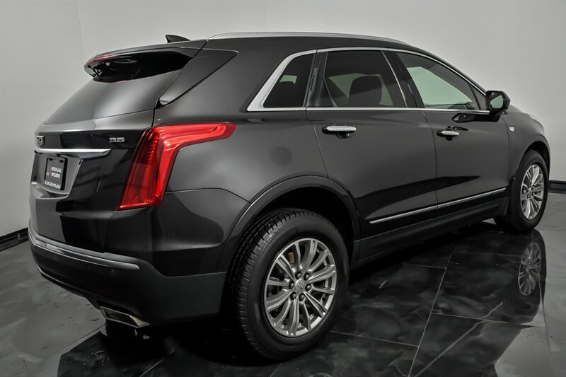 Used 2018 Cadillac XT5 Luxury AWD/4WD image 9