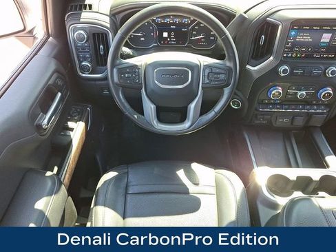 Used 2022 GMC Sierra 1500 Denali w/ Denali Reserve Package AWD/4WD image 3