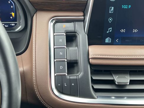 Used 2023 Chevrolet Tahoe High Country image 23