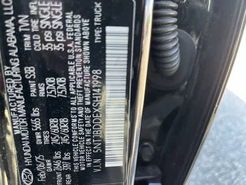 Used 2025 Hyundai Santa Cruz SEL AWD/4WD image 9