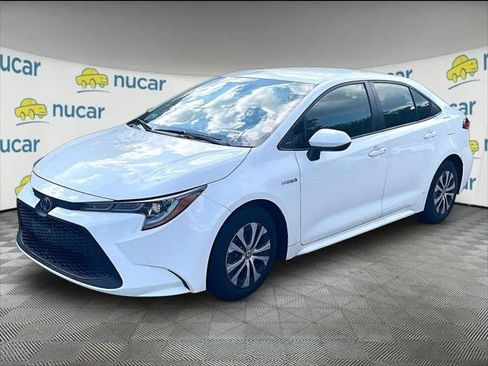 Certified 2021 Toyota Corolla LE w/ Carpet Mat Package (TMS) FWD image 3