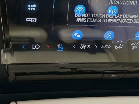 New 2026 Lincoln Navigator Premiere AWD/4WD image 22