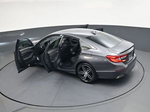 Used 2021 Honda Accord Touring image 38