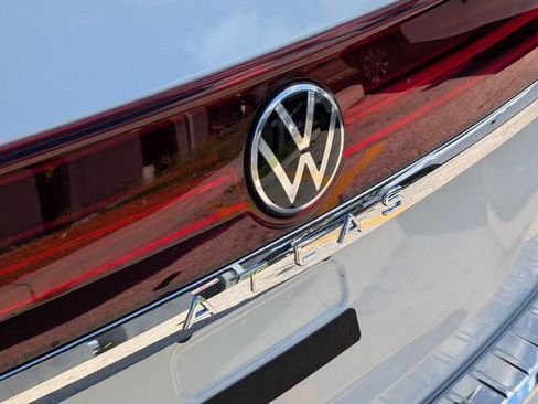 New 2026 Volkswagen Atlas SE FWD image 16