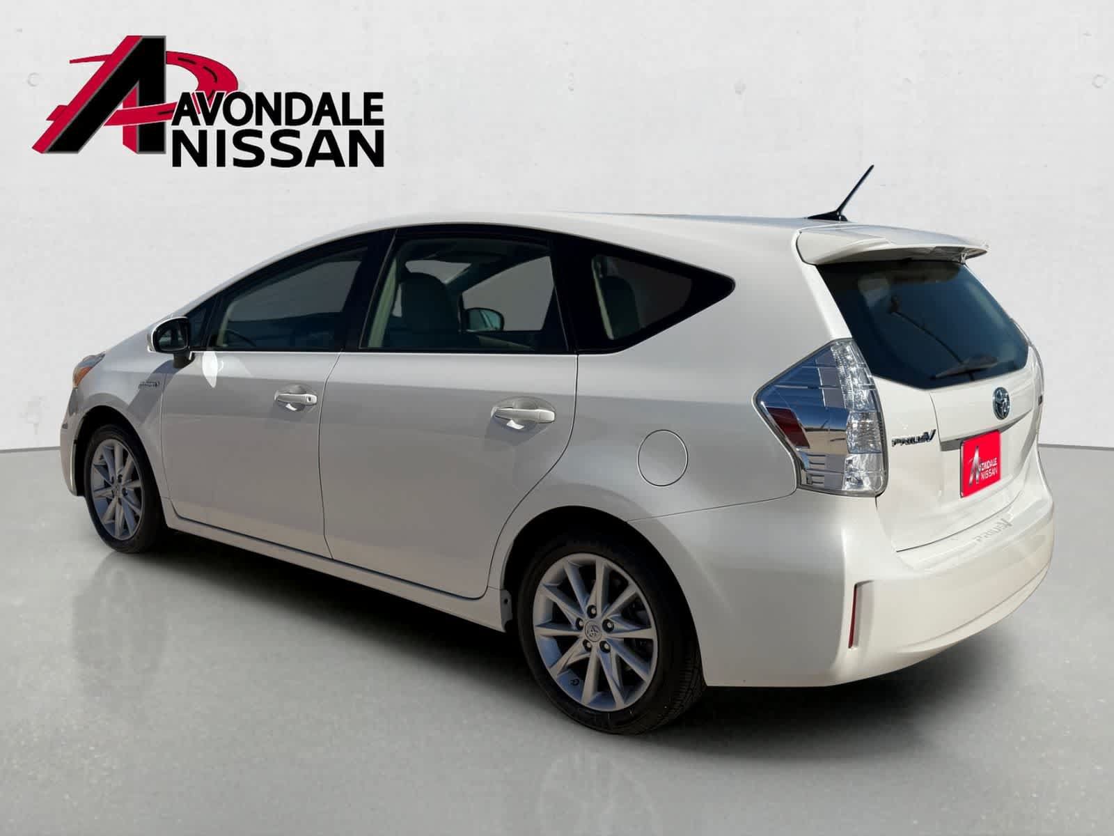 Used 2014 Toyota Prius V Five FWD image 4