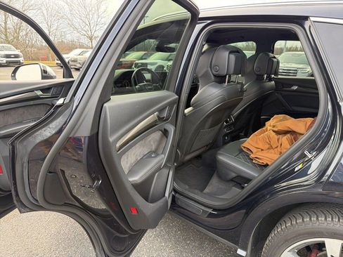 Used 2018 Audi SQ5 Premium Plus w/ S Sport Package image 7