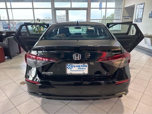 Used 2025 Honda Civic Sport image 10