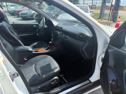 Used 2006 Mercedes-Benz C 280 Sedan image 10