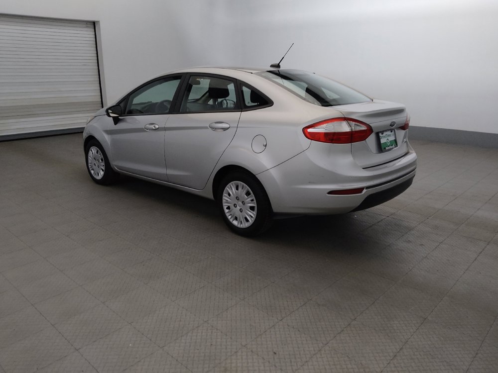 Used 2016 Ford Fiesta S FWD image 3