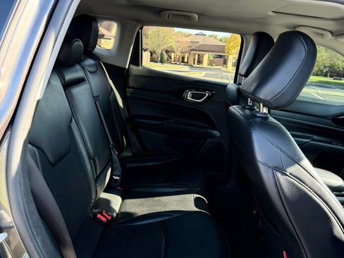 Used 2022 Jeep Compass Trailhawk w/ Trailhawk Convenience Group image 16