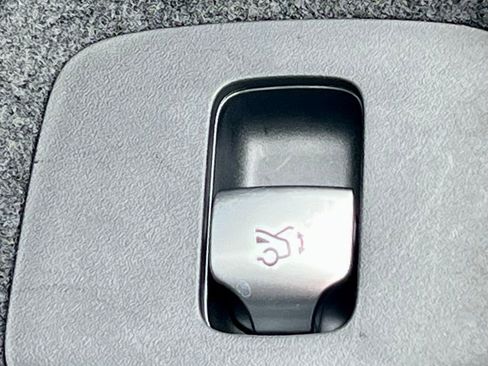 Certified 2026 Mercedes-Benz E 350 4MATIC Sedan image 33