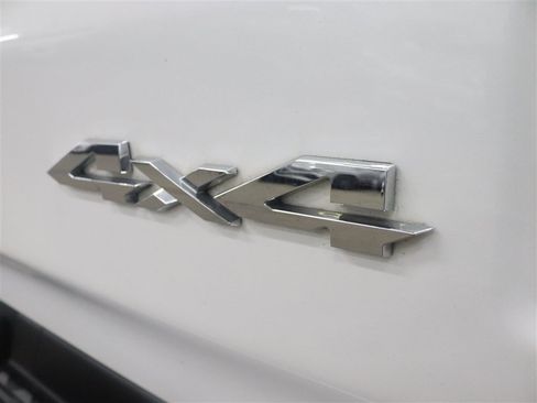 Used 2020 RAM 1500 Laramie w/ Sport Appearance Package AWD/4WD image 10