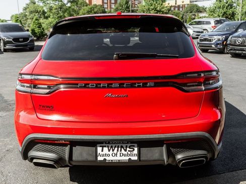 Used 2023 Porsche Macan AWD/4WD image 40