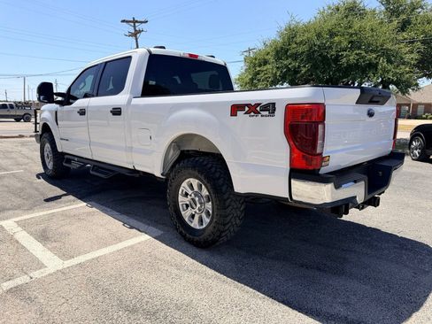Used 2021 Ford F250 XLT w/ FX4 Off-Road Package AWD/4WD image 5