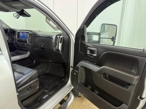 Used 2016 Chevrolet Silverado 2500 LTZ w/ Duramax Plus Package AWD/4WD image 24