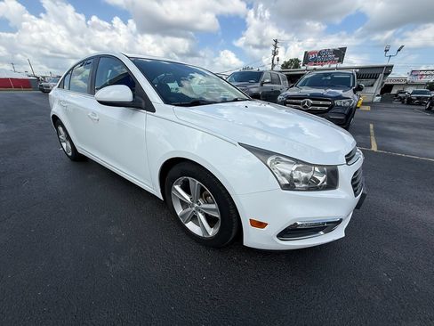 Used 2016 Chevrolet Cruze LT FWD image 1