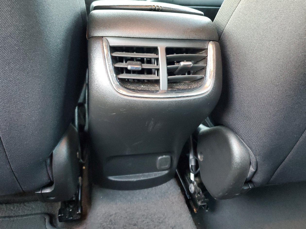 Used 2025 Chevrolet Malibu LT FWD image 16