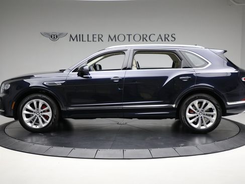 Used 2024 Bentley Bentayga Extended Wheelbase AWD/4WD image 4