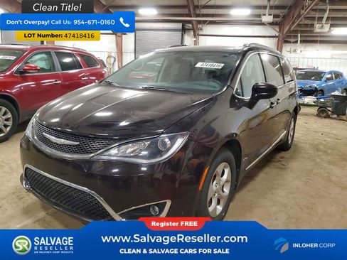 Used 2017 Chrysler Pacifica Touring-L Plus image 1
