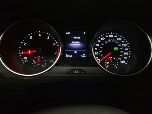 Used 2021 Volkswagen Tiguan S image 23