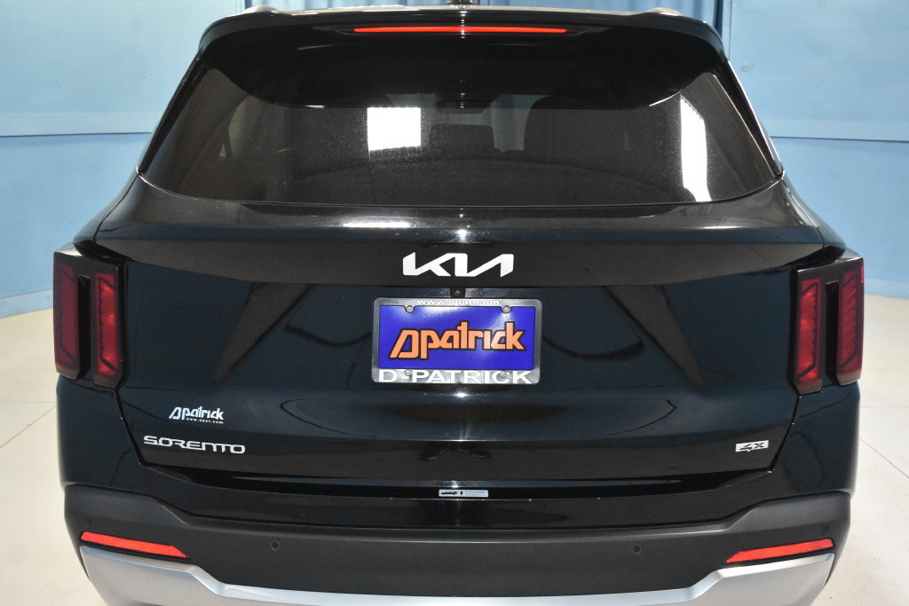 Used 2024 Kia Sorento S AWD/4WD image 30