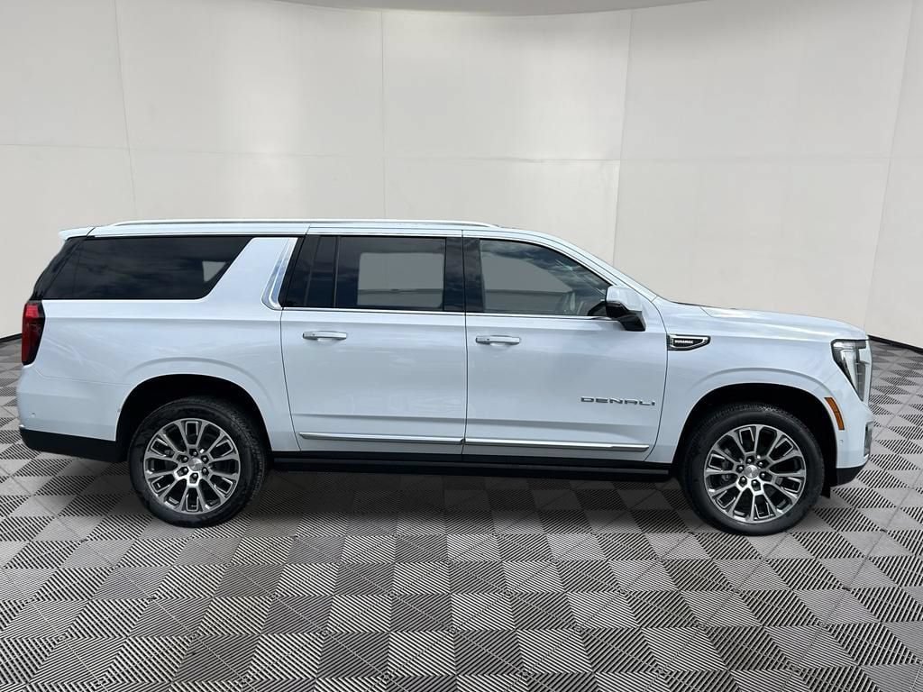 New 2026 GMC Yukon XL Denali w/ Denali Reserve Package AWD/4WD image 6