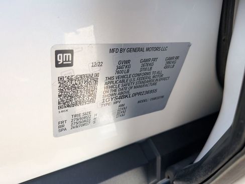 Certified 2023 Cadillac Escalade Premium Luxury w/ Performance Package image 31