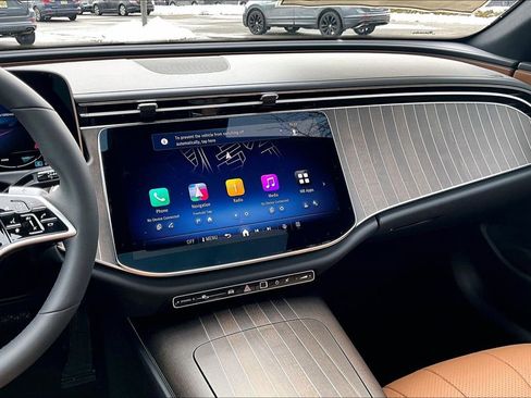 New 2026 Mercedes-Benz E 350 4MATIC Sedan image 7