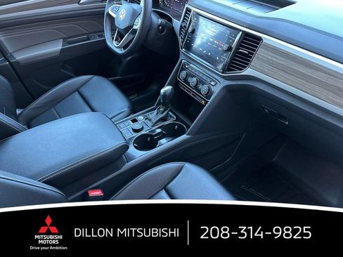 Used 2023 Volkswagen Atlas SEL AWD/4WD image 17