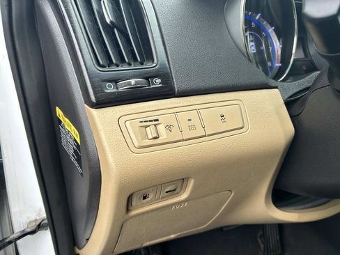 Used 2013 Hyundai Sonata Limited w/ Premium Pkg image 19