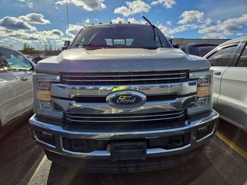 Used 2017 Ford F250 Lariat w/ Lariat Ultimate Package image 2